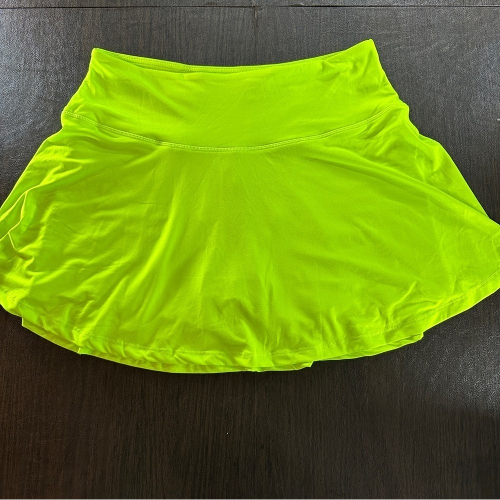 NWT Santiny Neon Green Active Mini Skort for Women Sz L Golf Tennis Pickleball